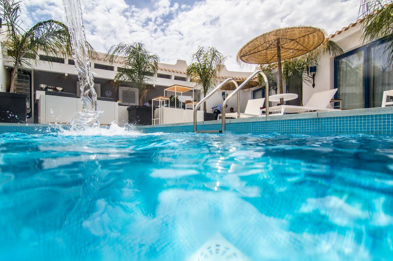 Boutique Hotel Capo Blu Santa Margherita di Pula Dış mekan fotoğraf
